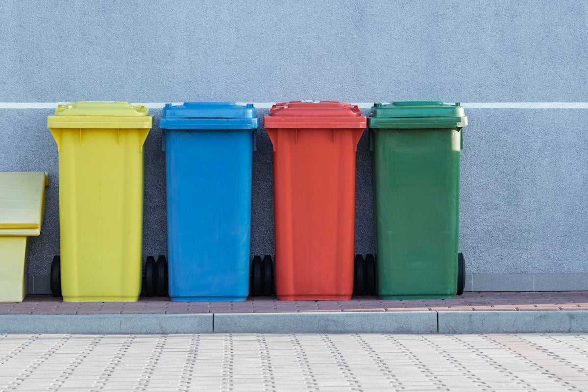 Cómo reciclar móvil viejo guía responsable 2026
